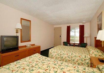 Knights Inn Elyria Habitación foto