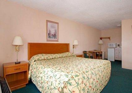 Knights Inn Elyria Habitación foto
